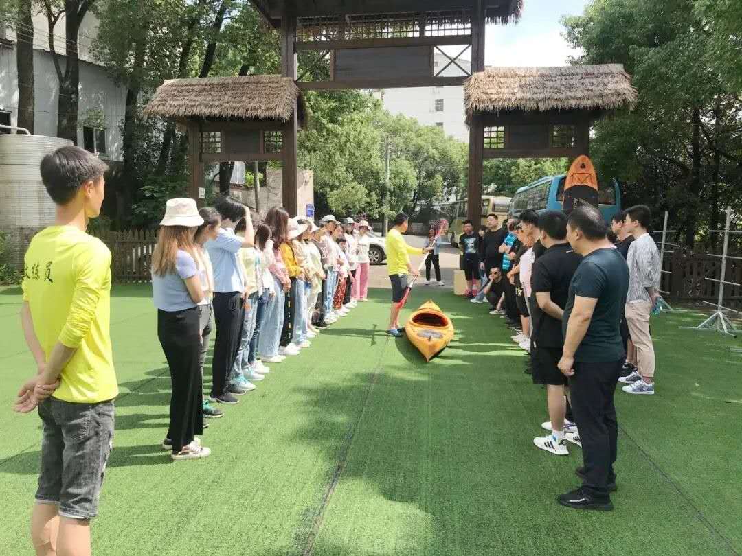 遠(yuǎn)程監(jiān)控,報(bào)警巡邏,清機(jī)加鈔,清分整點(diǎn),憑證寄庫,頭寸箱寄庫,商鋪安保,智能家居 遠(yuǎn)程監(jiān)控,報(bào)警巡邏,清機(jī)加鈔,清分整點(diǎn),憑證寄庫,頭寸箱寄庫,商鋪安保,智能家居