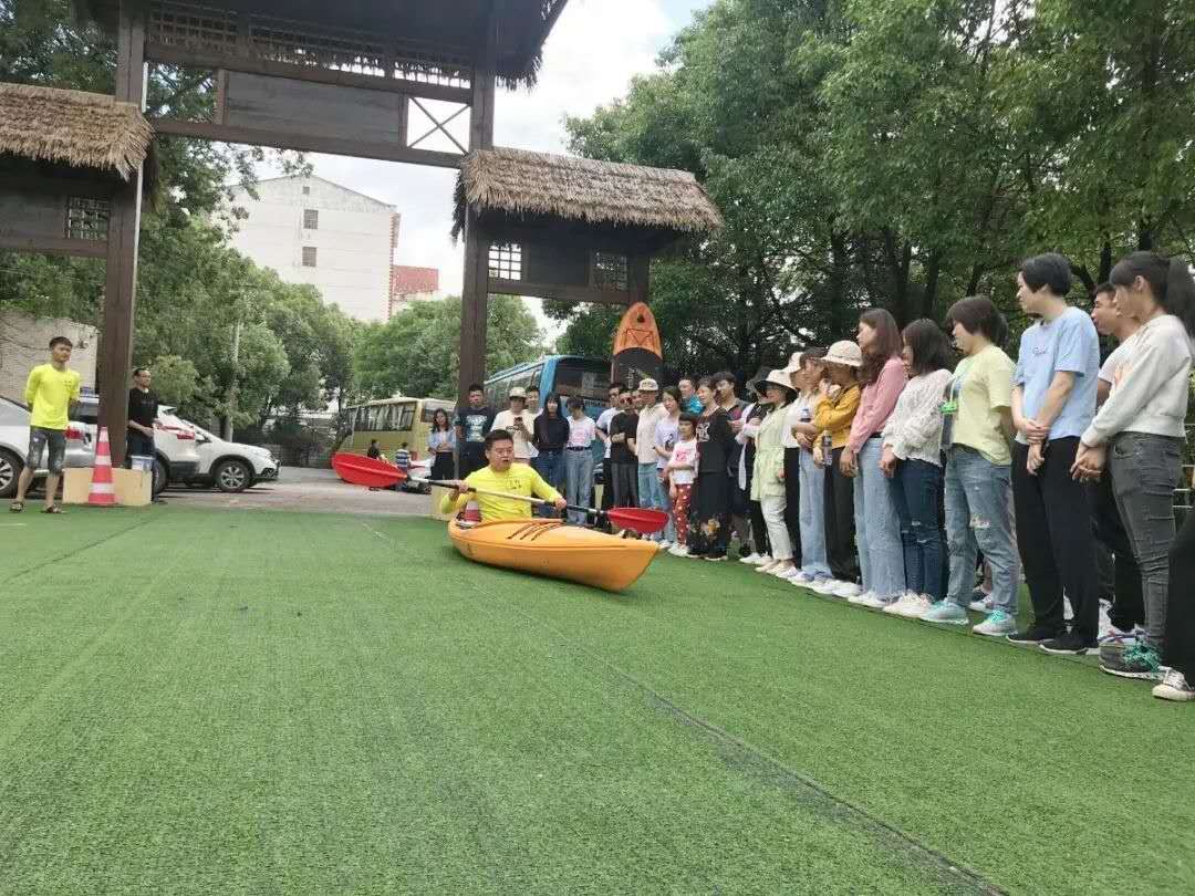 遠(yuǎn)程監(jiān)控,報(bào)警巡邏,清機(jī)加鈔,清分整點(diǎn),憑證寄庫,頭寸箱寄庫,商鋪安保,智能家居 遠(yuǎn)程監(jiān)控,報(bào)警巡邏,清機(jī)加鈔,清分整點(diǎn),憑證寄庫,頭寸箱寄庫,商鋪安保,智能家居