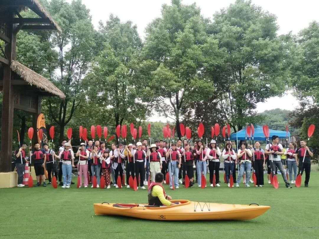 遠(yuǎn)程監(jiān)控,報(bào)警巡邏,清機(jī)加鈔,清分整點(diǎn),憑證寄庫,頭寸箱寄庫,商鋪安保,智能家居 遠(yuǎn)程監(jiān)控,報(bào)警巡邏,清機(jī)加鈔,清分整點(diǎn),憑證寄庫,頭寸箱寄庫,商鋪安保,智能家居