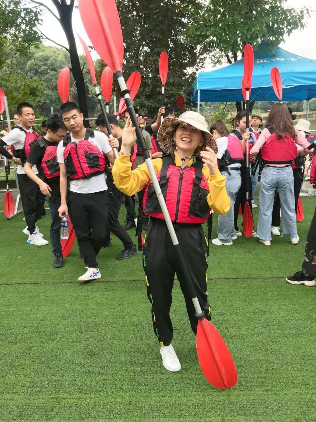 遠(yuǎn)程監(jiān)控,報(bào)警巡邏,清機(jī)加鈔,清分整點(diǎn),憑證寄庫,頭寸箱寄庫,商鋪安保,智能家居 遠(yuǎn)程監(jiān)控,報(bào)警巡邏,清機(jī)加鈔,清分整點(diǎn),憑證寄庫,頭寸箱寄庫,商鋪安保,智能家居