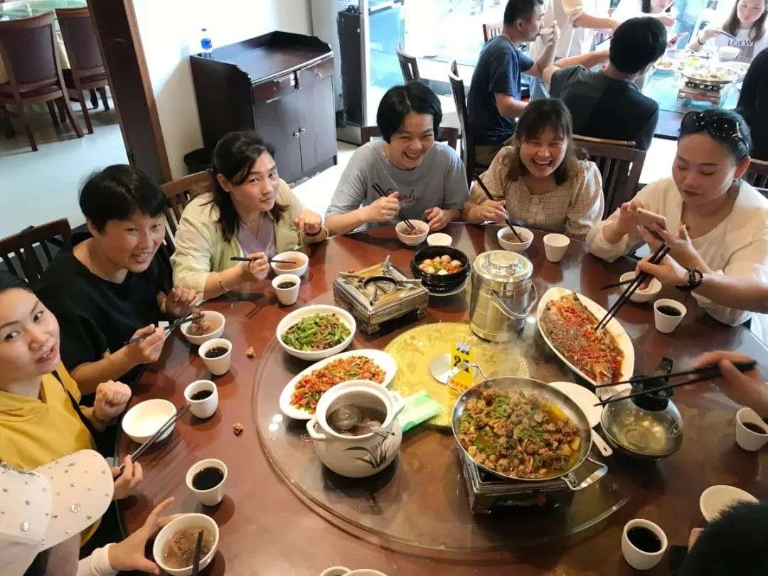 遠(yuǎn)程監(jiān)控,報(bào)警巡邏,清機(jī)加鈔,清分整點(diǎn),憑證寄庫,頭寸箱寄庫,商鋪安保,智能家居 遠(yuǎn)程監(jiān)控,報(bào)警巡邏,清機(jī)加鈔,清分整點(diǎn),憑證寄庫,頭寸箱寄庫,商鋪安保,智能家居