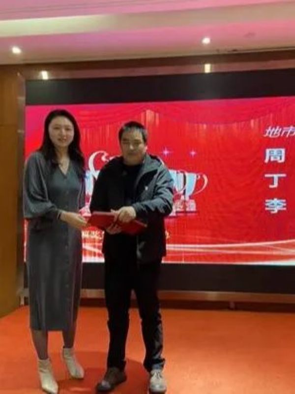 遠(yuǎn)程監(jiān)控,報(bào)警巡邏,清機(jī)加鈔,清分整點(diǎn),憑證寄庫(kù),頭寸箱寄庫(kù),商鋪安保,智能家居