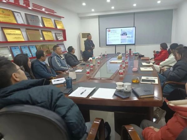 遠(yuǎn)程監(jiān)控,報(bào)警巡邏,清機(jī)加鈔,清分整點(diǎn),憑證寄庫(kù),頭寸箱寄庫(kù),商鋪安保,智能家居 遠(yuǎn)程監(jiān)控,報(bào)警巡邏,清機(jī)加鈔,清分整點(diǎn),憑證寄庫(kù),頭寸箱寄庫(kù),商鋪安保,智能家居