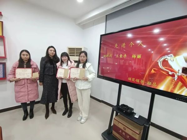 遠(yuǎn)程監(jiān)控,報(bào)警巡邏,清機(jī)加鈔,清分整點(diǎn),憑證寄庫(kù),頭寸箱寄庫(kù),商鋪安保,智能家居